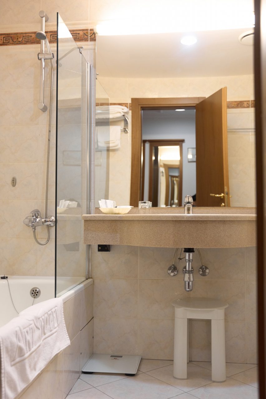 Двухместный (Стандартный  номер с 1 кроватью(standard double room)), Отель АРТ