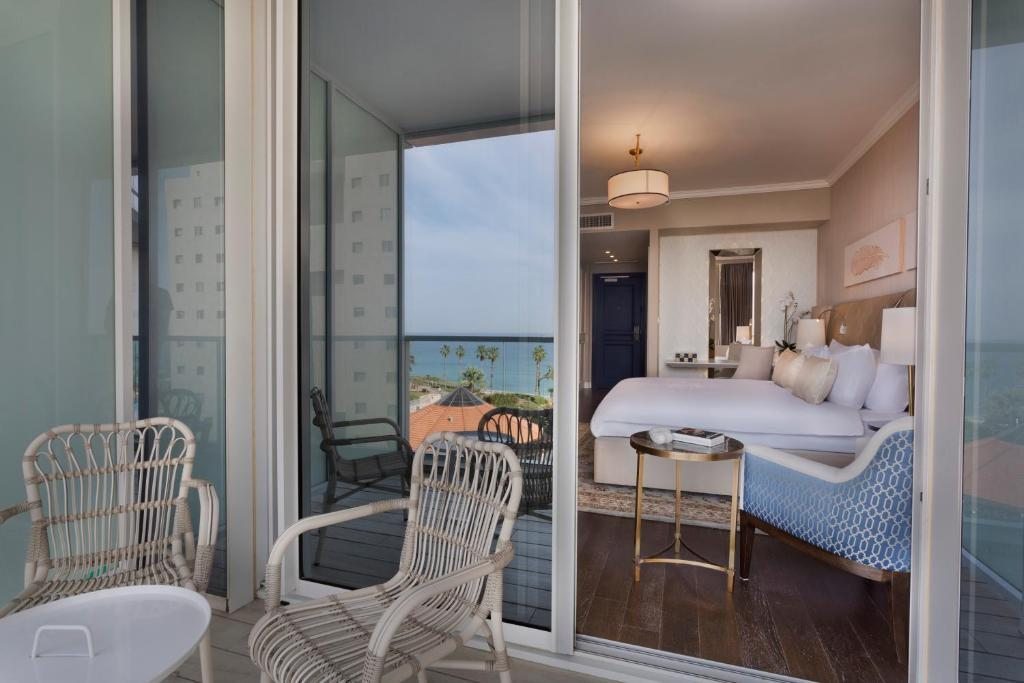 Двухместный (Номер Делюкс с видом на море) отеля David Tower Hotel Netanya - MGallery by Sofitel, Нетания