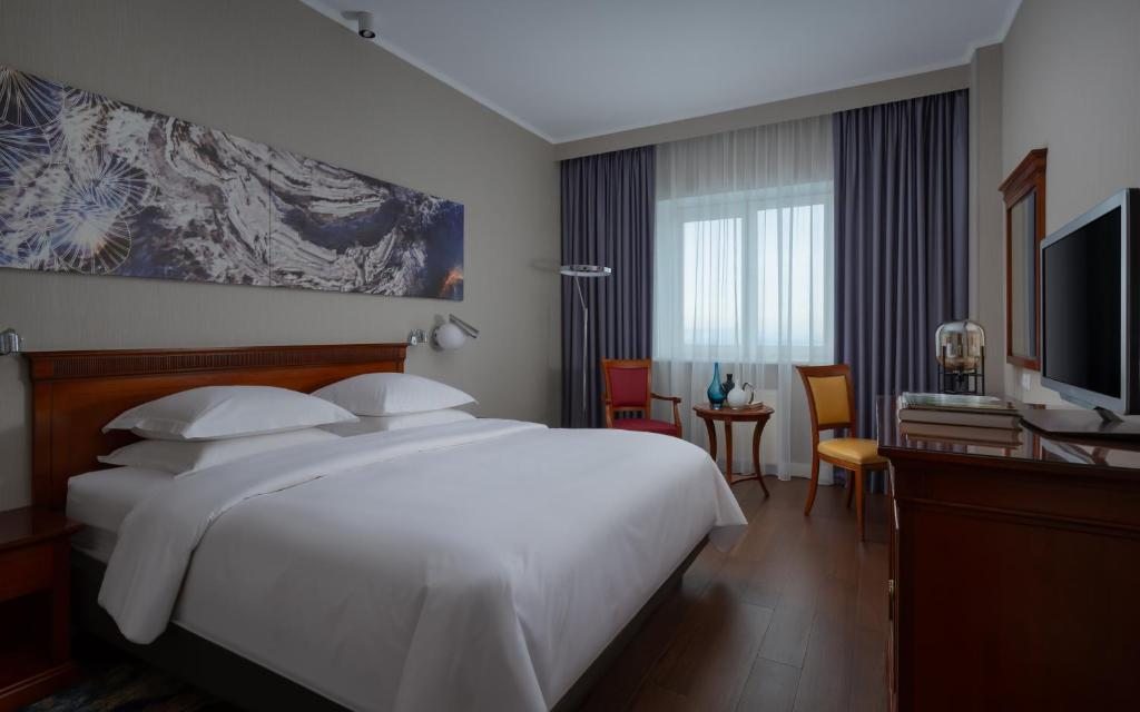 Одноместный (Стандартный номер с двуспальной кроватью) отеля Реальянс, Самара