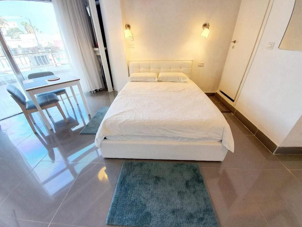 Двухместный (Двухместный номер Делюкс с 1 кроватью или 2 отдельными кроватями) апарт-отеля Agas Holiday Apartments Tiberias, Тверия