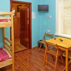 Номер (Кровать в общем 6-местном номере), Хостел Happy Hostel