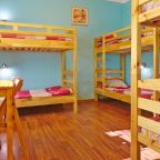 Номер (Кровать в общем 6-местном номере), Хостел Happy Hostel