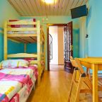 Номер (Кровать в общем четырехместном номере), Хостел Happy Hostel