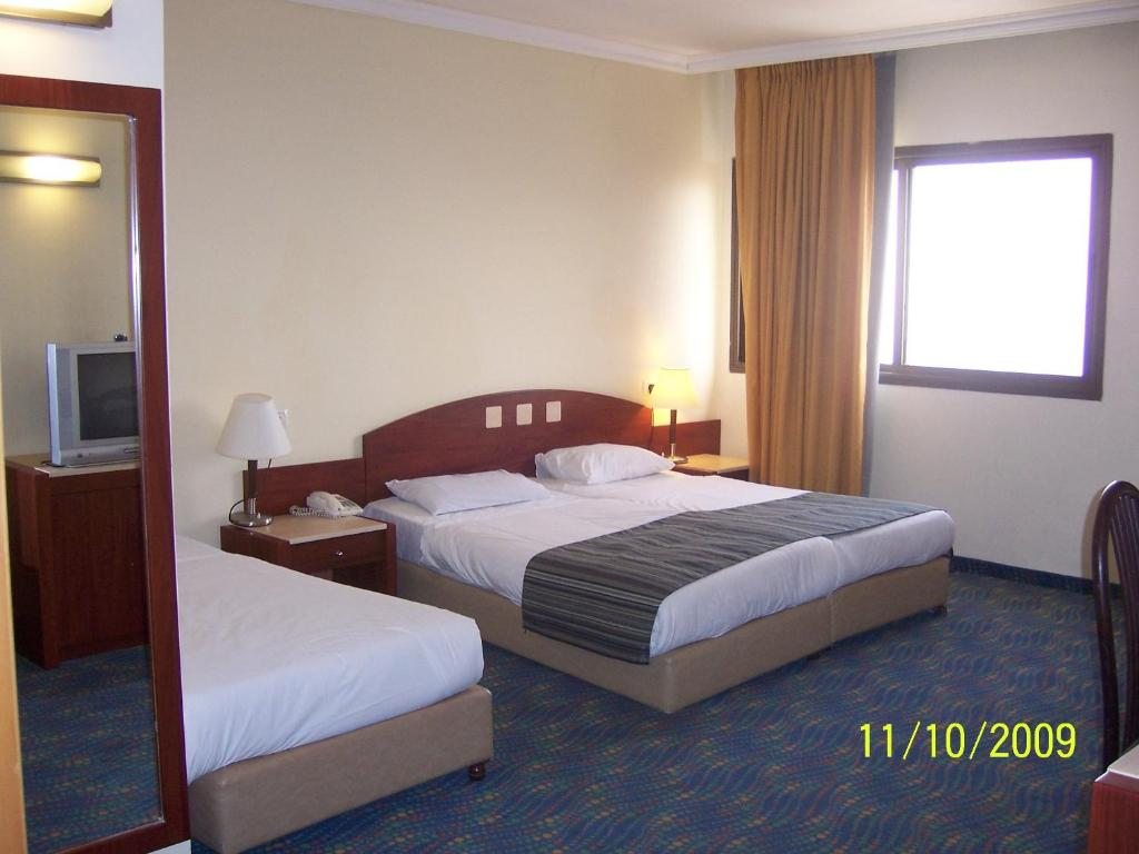 Трехместный (Трехместный номер) отеля Golan Hotel, Тверия