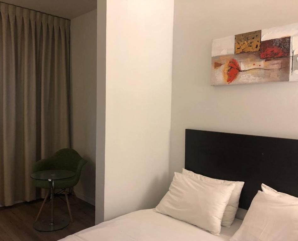 Двухместный (Стандартный двухместный номер с 1 кроватью) отеля Restal Hotel, Тверия