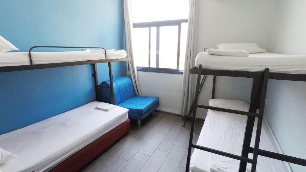 Номер (Кровать в общем 4-местном номере для мужчин и женщин) хостела Tiberias Hostel, Тверия