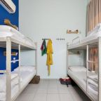 Номер (Кровать в общем 4-местном номере для мужчин и женщин), Abraham Hostel Tel Aviv