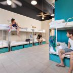 Номер (Кровать в общем номере для мужчин и женщин с 10 кроватями), Abraham Hostel Tel Aviv