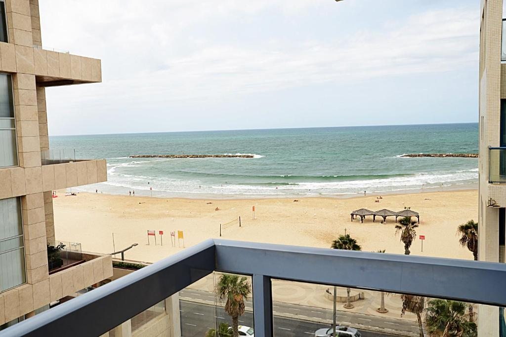 Сьюит (Люкс, вид на море) отеля Abratel Suites Hotel, Тель-Авив