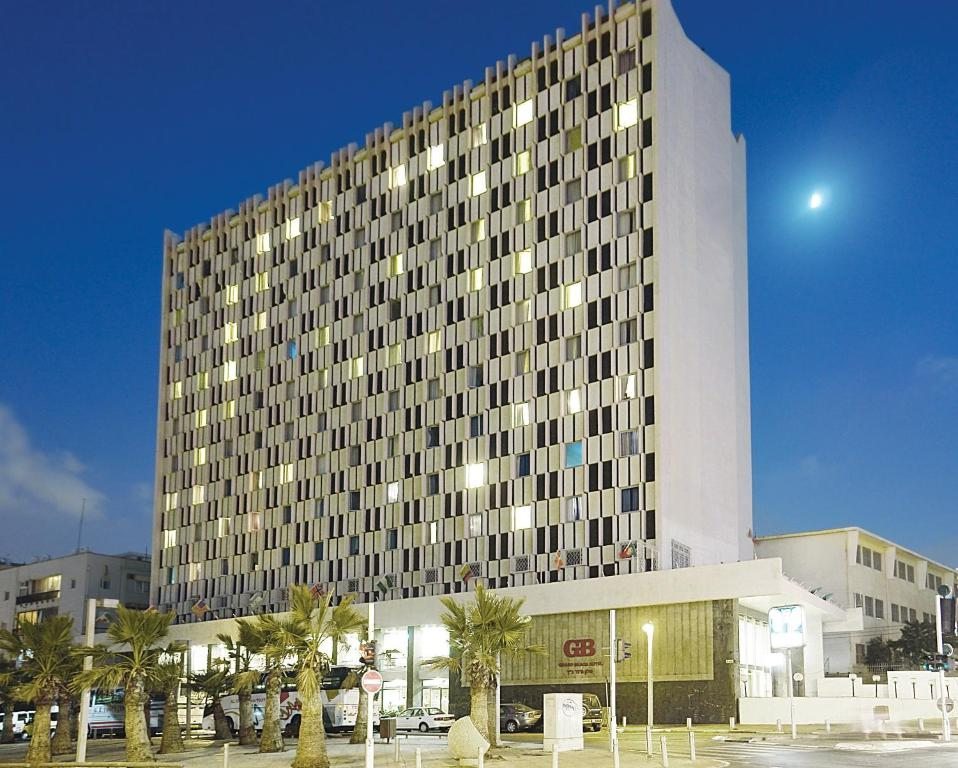 Grand Beach Hotel, Тель-Авив