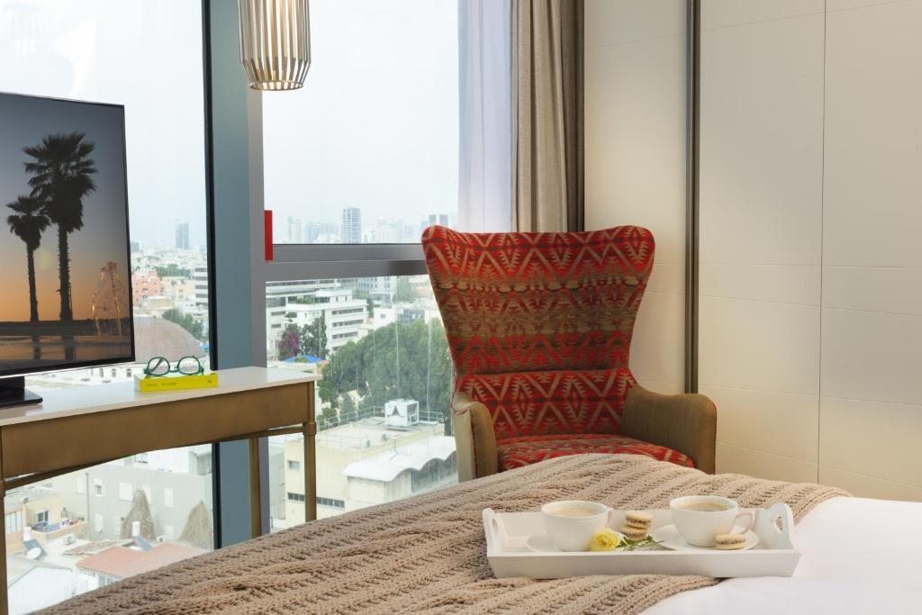 Двухместный (Двухместный номер Делюкс с 1 кроватью и видом на бульвар) отеля Hotel Rothschild 22, Тель-Авив