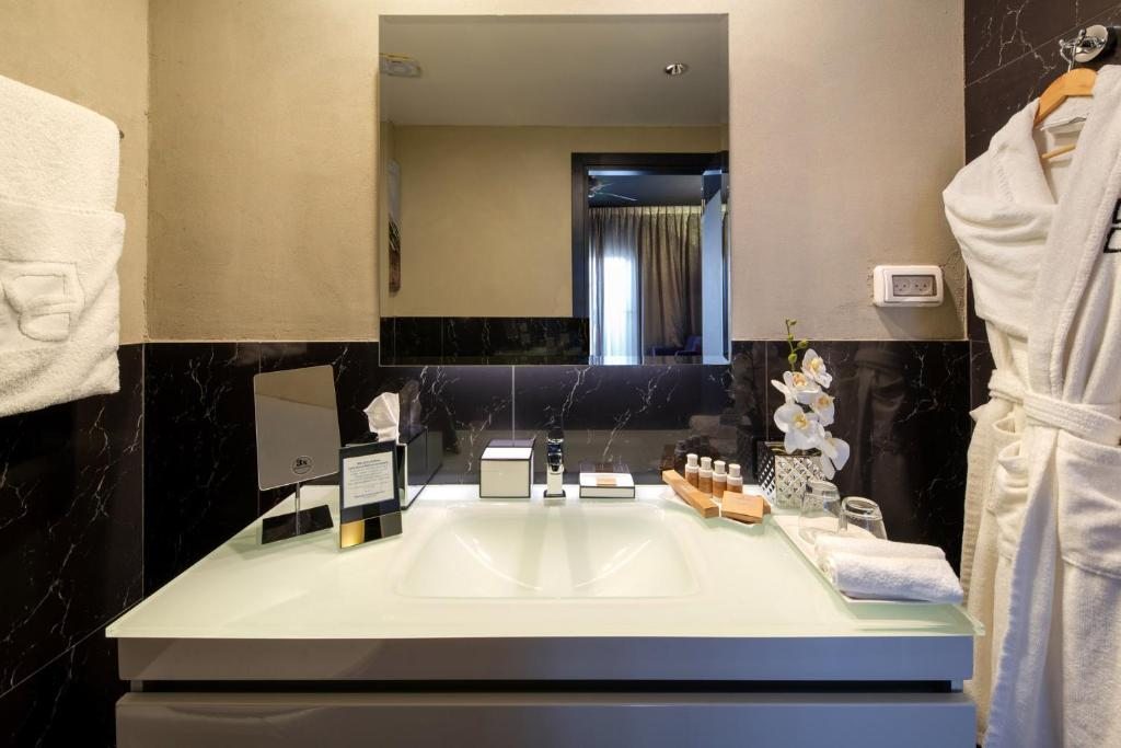 Сьюит (Park Suite One Bedroom) отеля Port and Blue TLV Boutique Suites, Тель-Авив