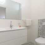 Апартаменты (Апартаменты с 1 спальней и видом на море - 210 Hayarkon Street), Sea Suites