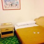 Номер (Двуспальная кровать в общем номере для мужчин и женщин), Sky Hostel