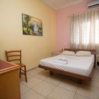 Двухместный (Улучшенный двухместный номер с 1 кроватью), Sky Hostel