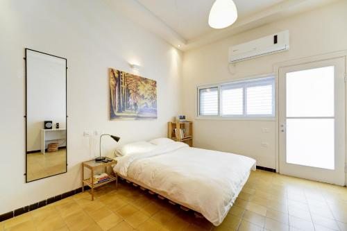 Апартаменты (Апартаменты с 1 спальней и балконом — Dizengoff 118 street) апартамента Beach Apartments TLV, Тель-Авив