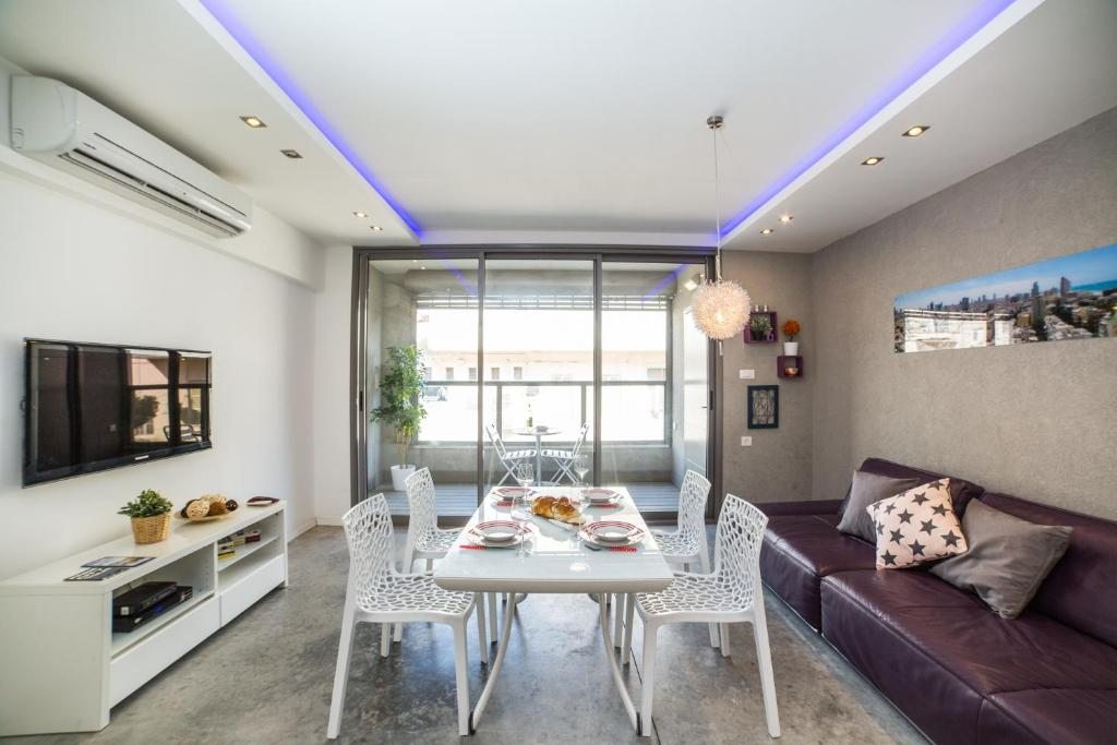 Апартаменты (Апартаменты с 2 спальнями и балконом - 36 Bograshov street), Beach Apartments TLV