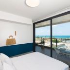 Апартаменты (Two Bedroom apartment with Sew view - 6 HaYarkon st), The Promenade Art - By TLV2GO