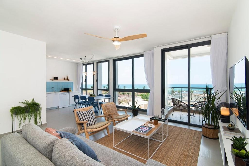 Апартаменты (Two Bedroom apartment with Sew view - 6 HaYarkon st), The Promenade Art - By TLV2GO