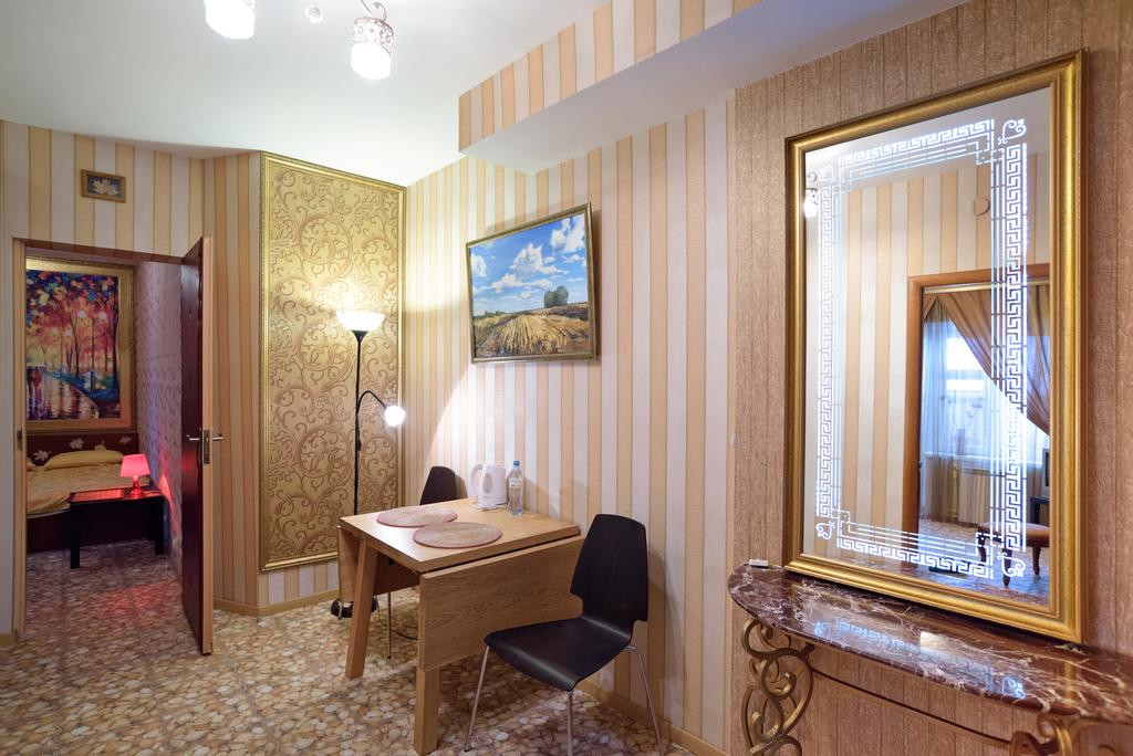 Семейный (С 2 балконами) гостиного дома 12 месяцев, Нижний Новгород