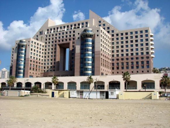 Apartments on the Beach, David Elazar 10, Хайфа