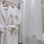Трехместный (Люкс), Отель Золотой дельфин