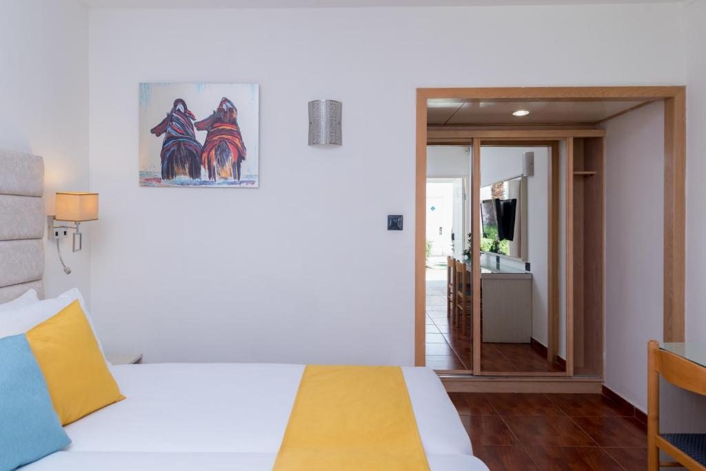 Двухместный (Стандартный двухместный номер с 1 кроватью (для 2 взрослых и 1 ребенка)) отеля Americana Eilat Hotel, Эйлат