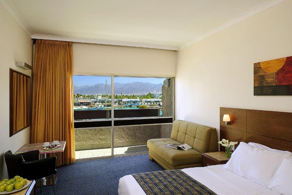 Двухместный (Двухместный номер с 1 кроватью или 2 отдельными кроватями) отеля Caesar Premier Eilat Hotel, Эйлат