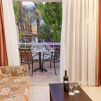 Сьюит (Junior Suite (2 adults +2 child)), Leonardo Royal Resort Eilat