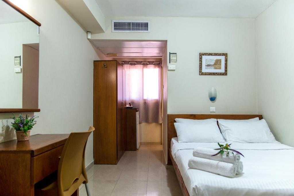 Трехместный (Трехместный номер с основными удобствами) мотеля Motel Aviv, Эйлат