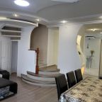 Апартаменты (Апартаменты с 4 спальнями и балконом – Двухуровневые), Apartment style and comfort