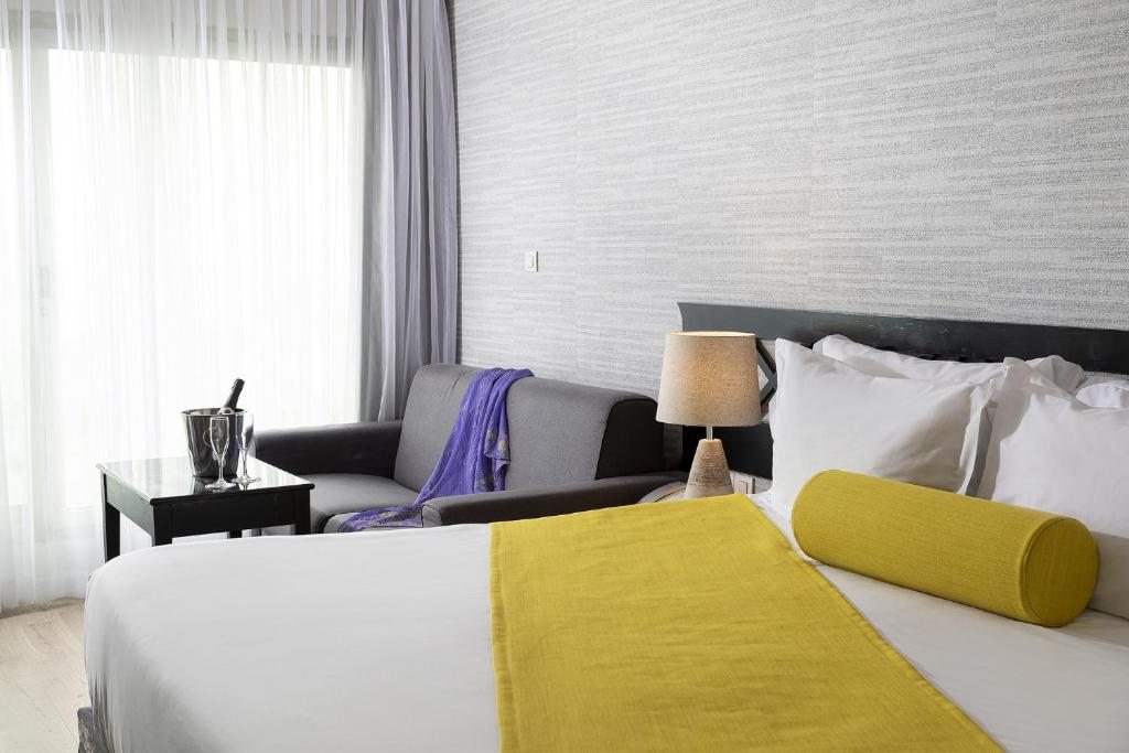 Двухместный (Двухместный номер Делюкс с 1 кроватью или 2 отдельными кроватями и видом на море) отеля Daniel Dead Sea Hotel, Эйн-Бокек