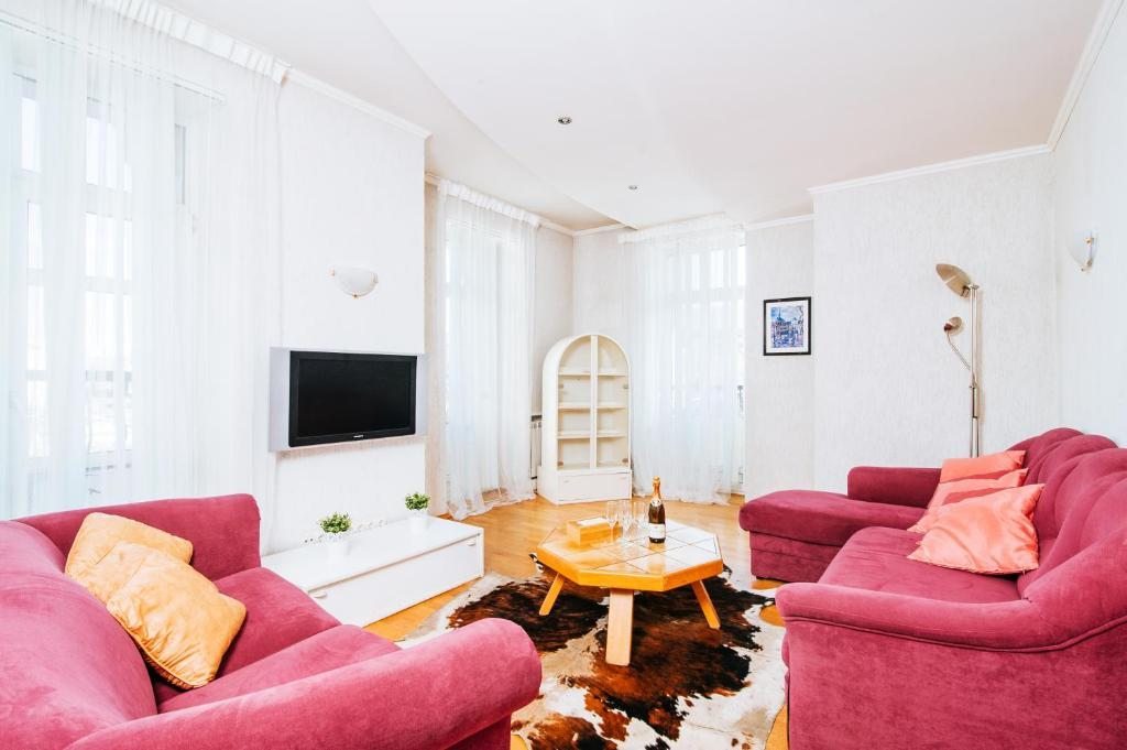 Апартаменты (Улучшенные апартаменты с 2 спальнями) апартамента Vip-kvartira Leningradskaya 5, Минск