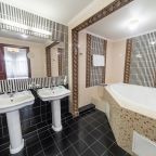 Люкс (Шамбор), Гостиница Немчиновка парк