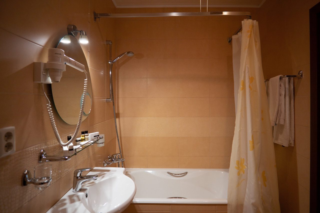 Трехместный (Стандартный трехместный номер), Отель Жемчужина