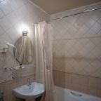 Двухместный (Стандартный двухместный номер (второй корпус)), Отель Жемчужина