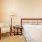 Трёхместный и более (Семейный), Отель Гранд Холл