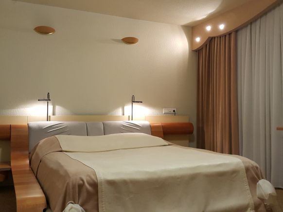 Фотография номера гостиницы Геолог