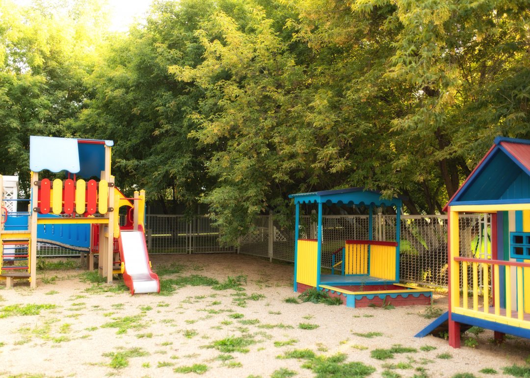 Детская площадка на улице, Парк-Отель Алмаз
