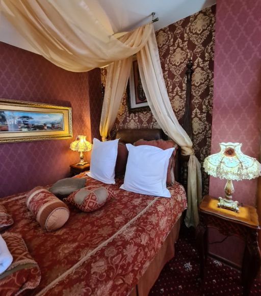 Фотография номера гостиницы Golden Hotel