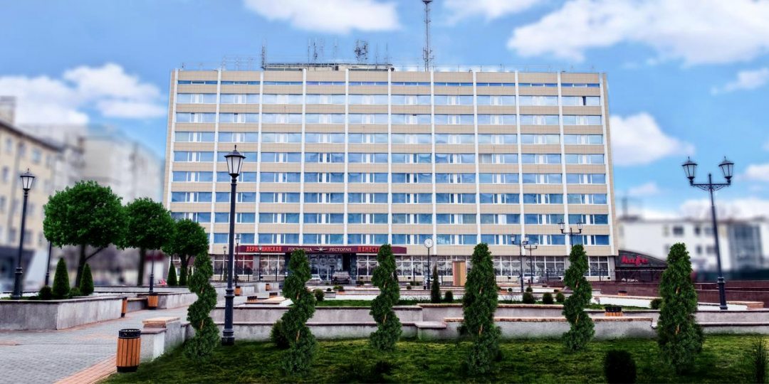 Парковка, Отель Державинская