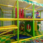 Детская комната с игровым комплексом