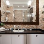 Ванная комната, косметические принадлежности