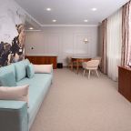 Сьюит (Люкс Бизнес), Гостиница Медвежий угол