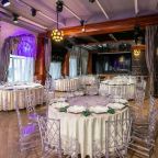 Конференц-зал Dali Hall, Гостиница Медвежий угол