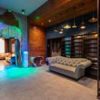 Конференц-зал Dali Hall, Гостиница Медвежий угол