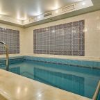 Турецкая баня, Гостиница Медвежий угол