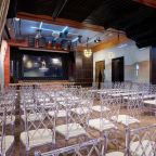 Конференц-зал Dali Hall, Гостиница Медвежий угол