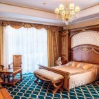 Люкс (Двухкомнатный Президентский с видом на море), Отель Grand Palace