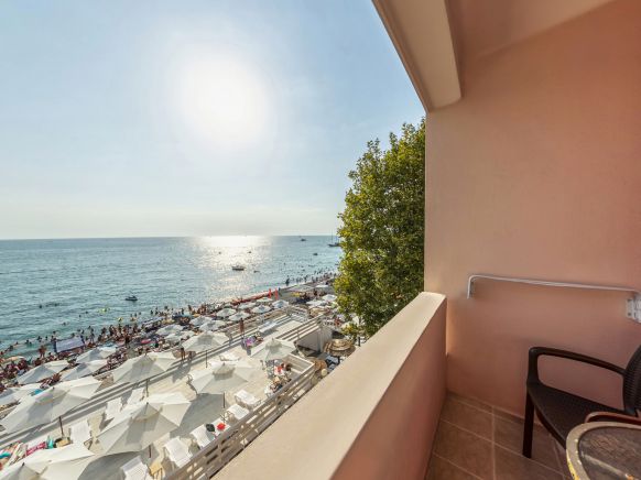 Фотография номера гостиницы Тополь